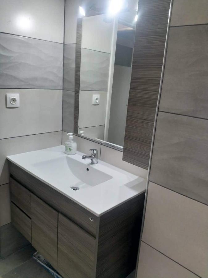 A Convenient Apartment In The Heart Of Athens Exterior photo
