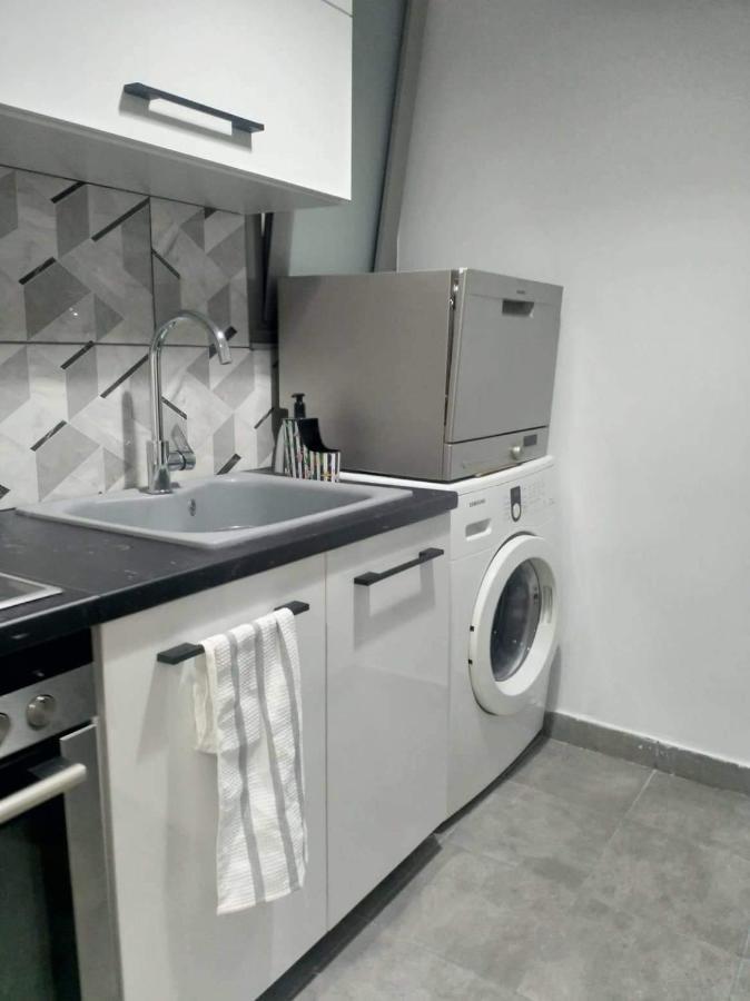 A Convenient Apartment In The Heart Of Athens Exterior photo